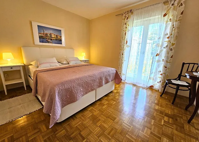 Mirko2 Mit Gemeinschaftlichem Pool By Interhome